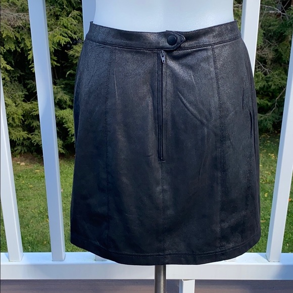 Free People Rumi Ruched Faux Leather Mini Skirt black size Small - Picture 3 of 5